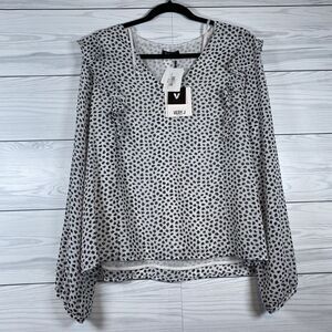 Very J Women's Medium‎ Black and Cream Printed Long Sleeve Blouse
